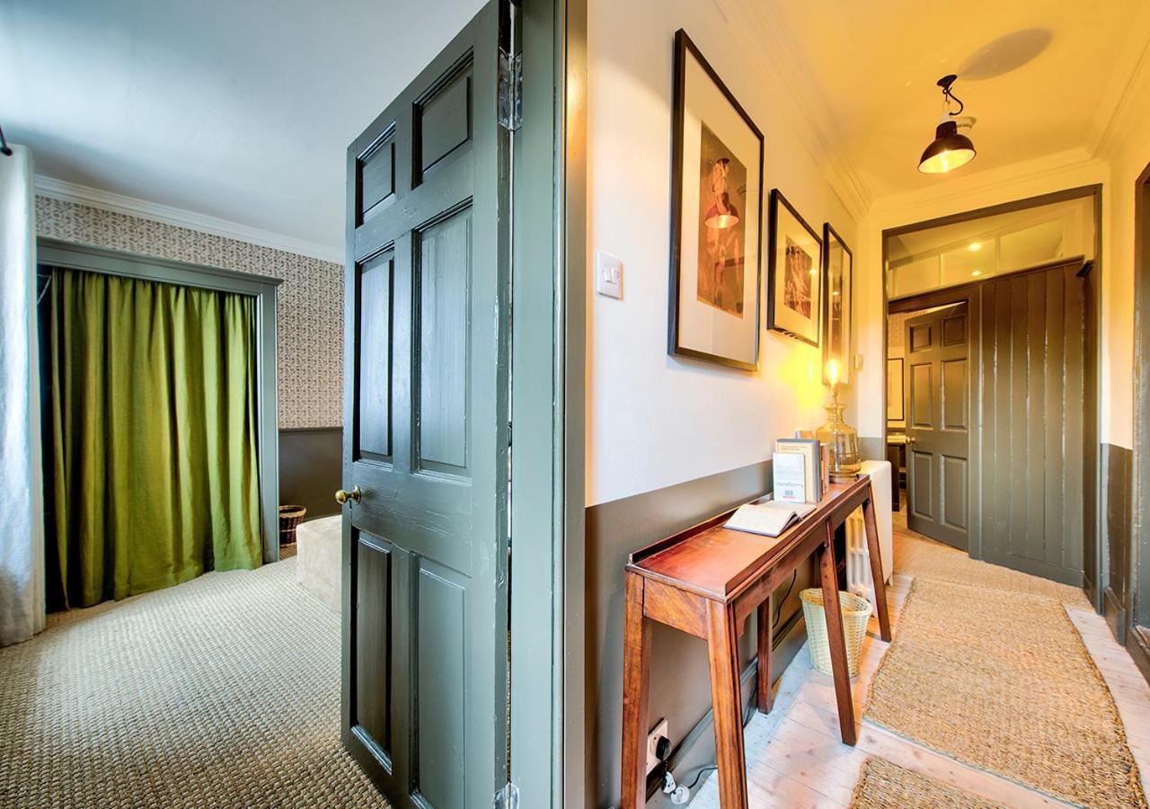 The Rock House - Terrace Apartment - In Heart Of The City Edinburgh Bagian luar foto