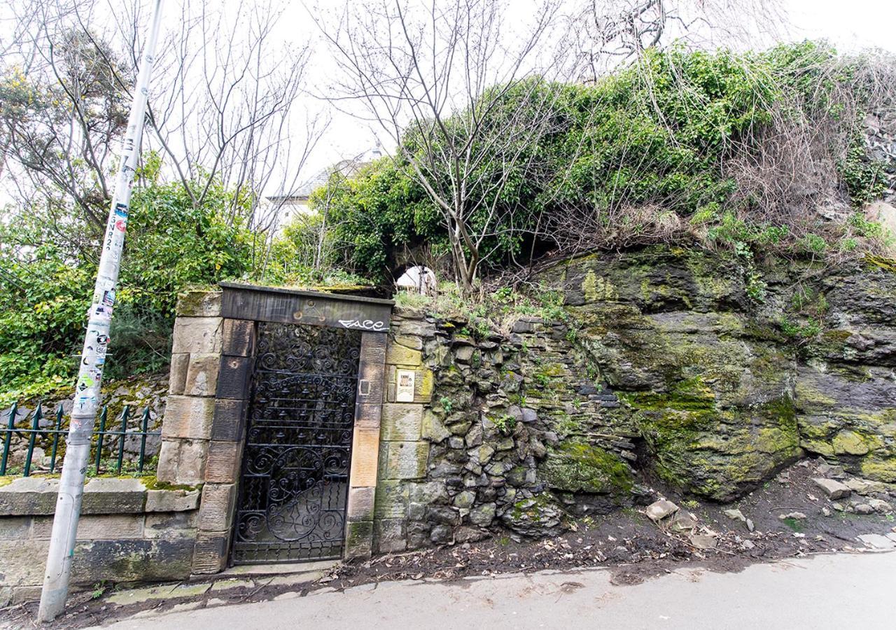 The Rock House - Terrace Apartment - In Heart Of The City Edinburgh Bagian luar foto